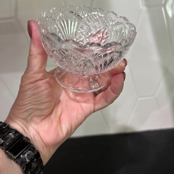 Madora glass bowls - Starburst Sawtooth RIm Small Footed Compote/Dessert… - Picture 9 of 13